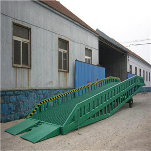 移動(dòng)式登車橋