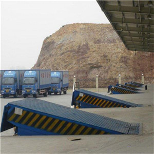 固定式登車橋